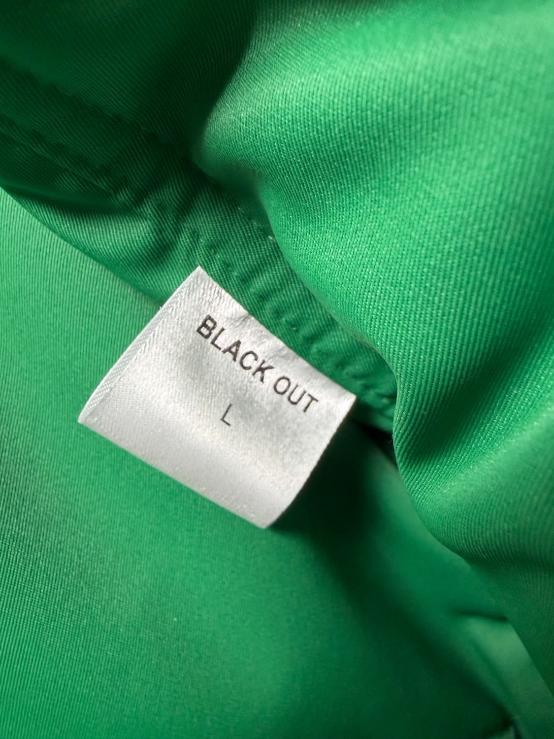 블랙아웃 어바인 파카 패딩 그린 L사이즈 팝니다 상품이미지3