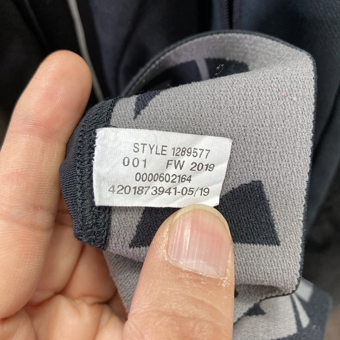 언더아머 남성스포츠레깅스 블랙 L 영구제 중고장터 상품이미지4