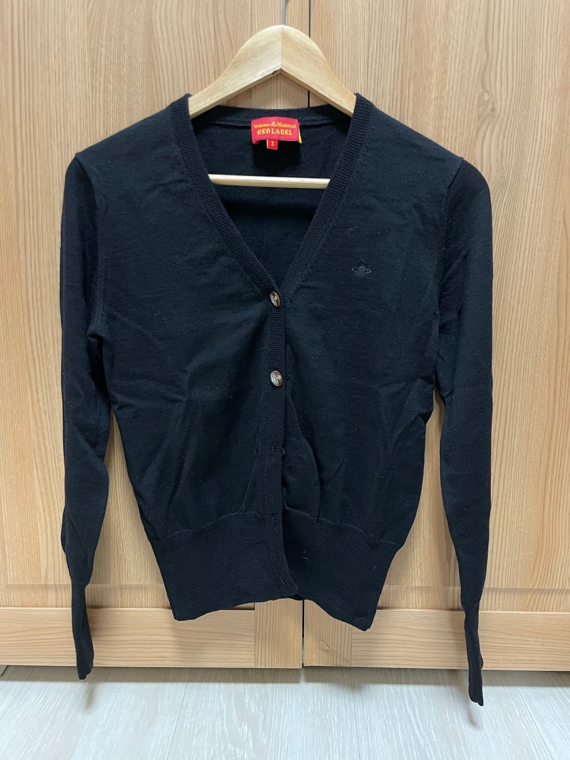 비비안웨스트우드 레드라벨 가디건 블랙 3 사이즈 상품이미지2