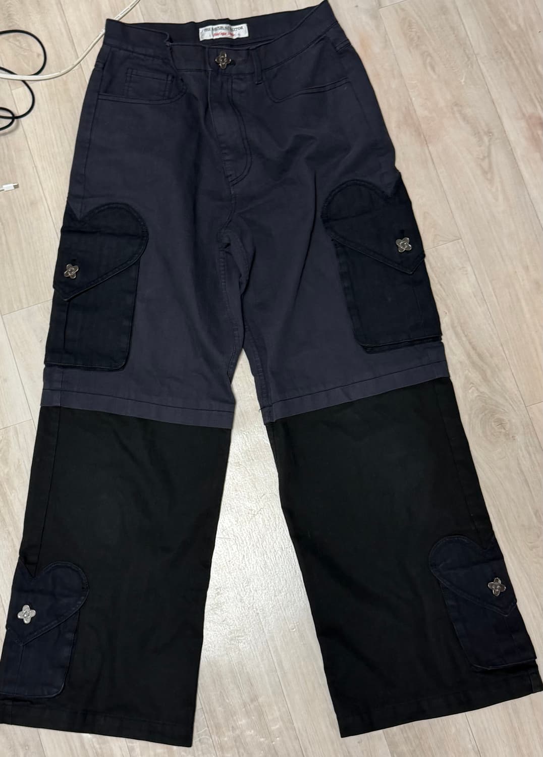 더뮤지엄비지터 팬츠 상품이미지1