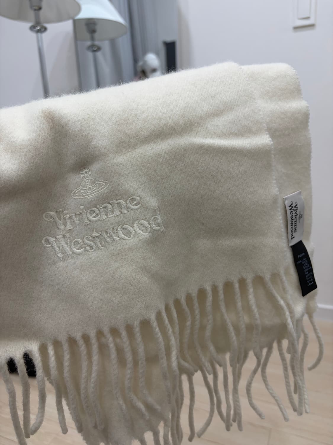 비비안웨스트우드 울 머플러 화이트 상품이미지3