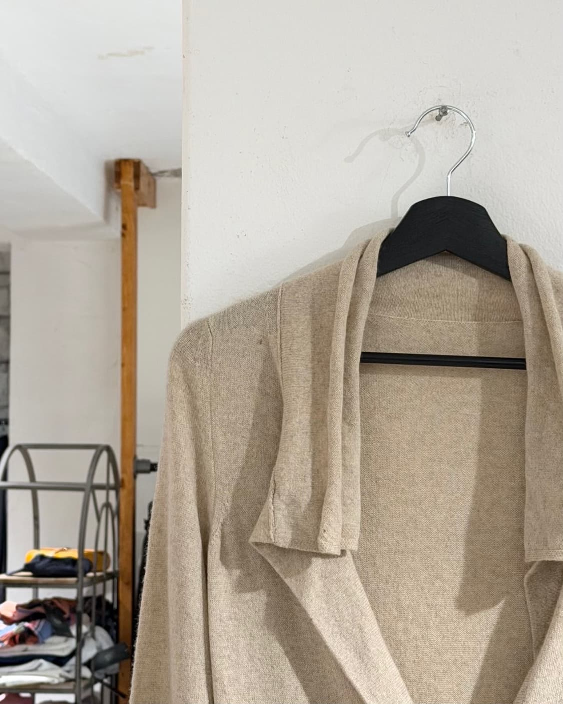 엘리 타하리 베이지 캐시미어 오픈 카라 롱슬리브 상품이미지2