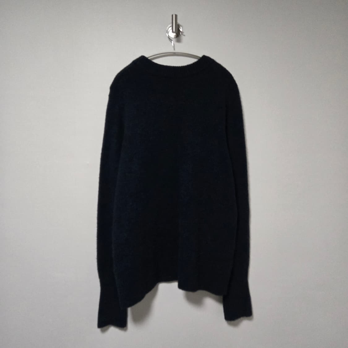 코스 다크네이비 알파카 니트  상품이미지5