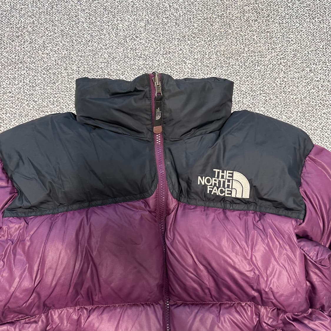노스페이스 퍼플 눕시 패딩 상품이미지2