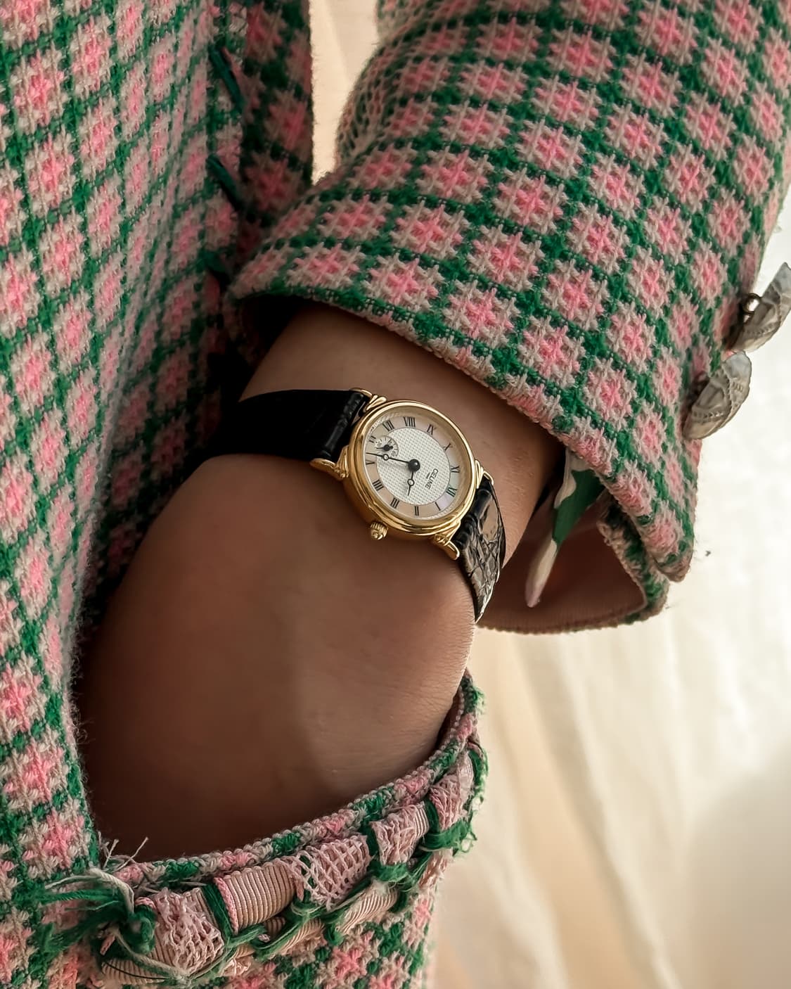 셀린느 라운드 핑크 스몰 시계 상품이미지6