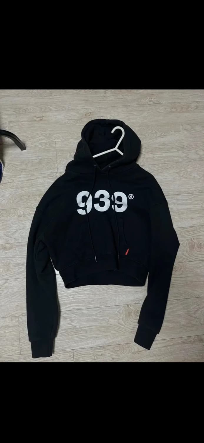 아카이브 볼드 939 크롭 후드티 블랙 상품이미지4