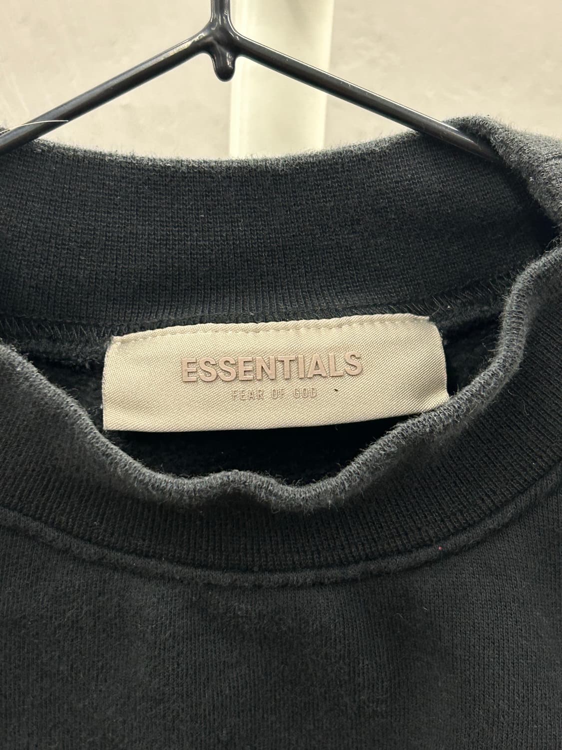 에센셜 피오갓 블랙 기모 맨투맨 상품이미지6