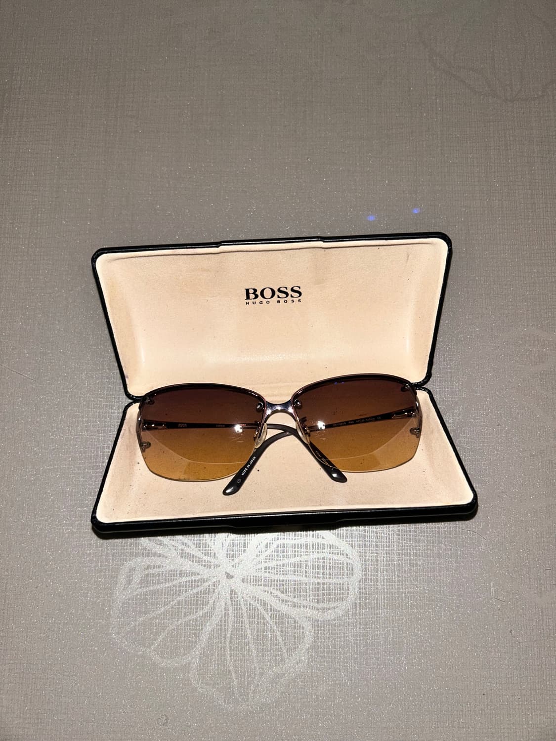 hugo boss sunglasses 상품이미지1