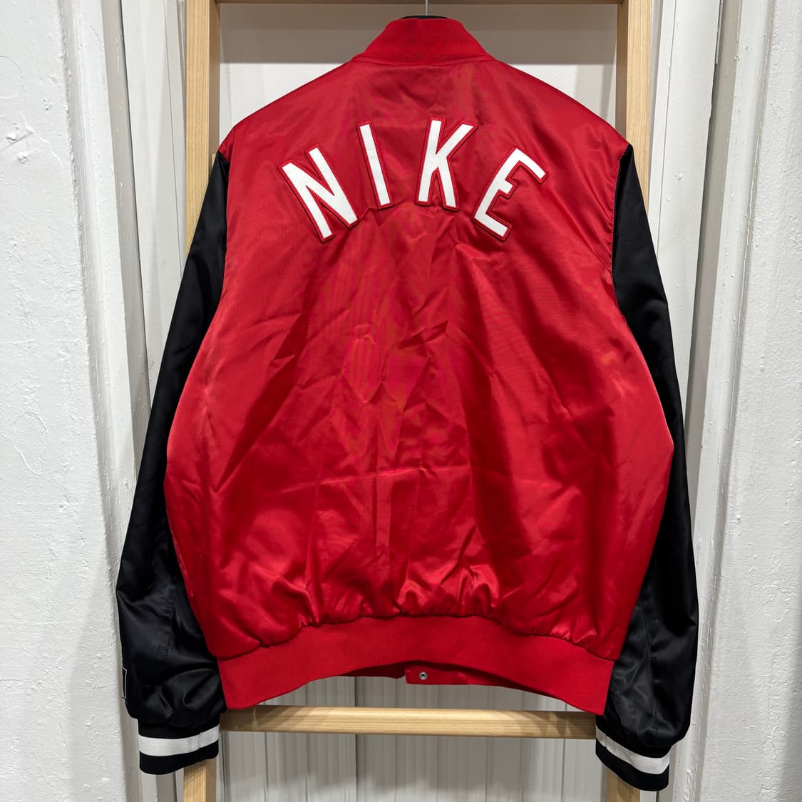 나이키 빅로고 바시티 자켓 상품이미지1