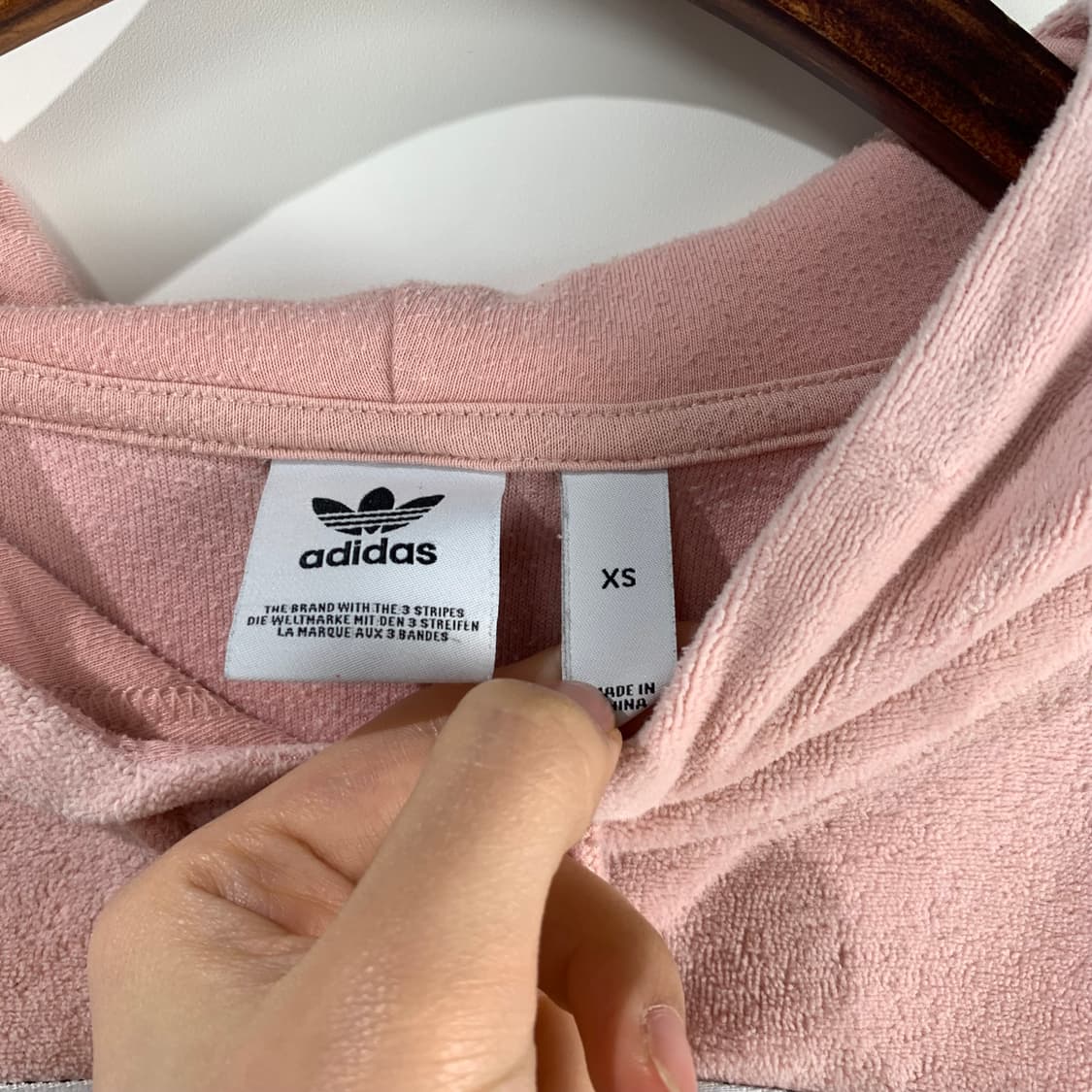 아디다스 딸기우유 플리스 크롭 후드티 상품이미지6