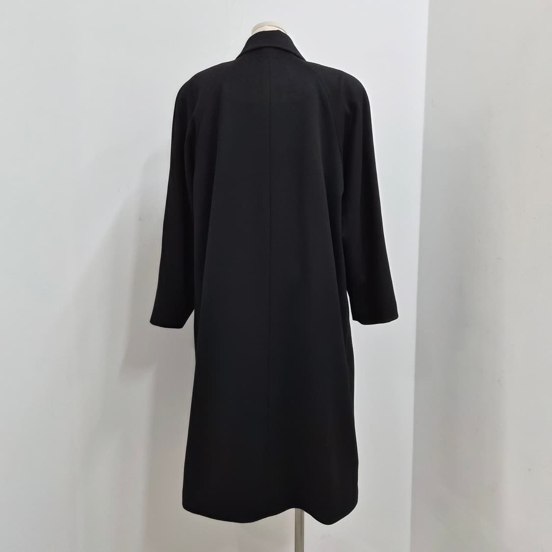 Belta Buono 캐시미어100 블랙 클래식 롱코트 상품이미지3