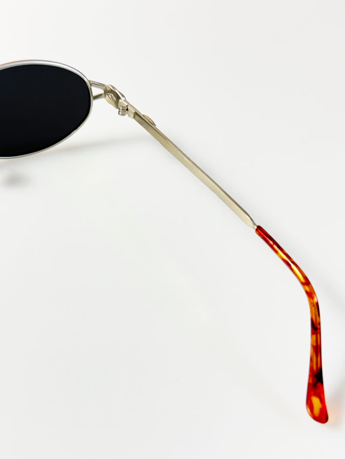 90s ACTION 실버 슬림 오벌 메탈 빈티지 선글라스 상품이미지6