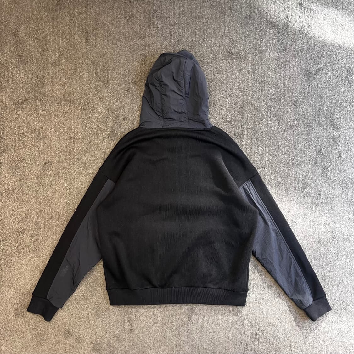 엄브로 후드티 상품이미지5