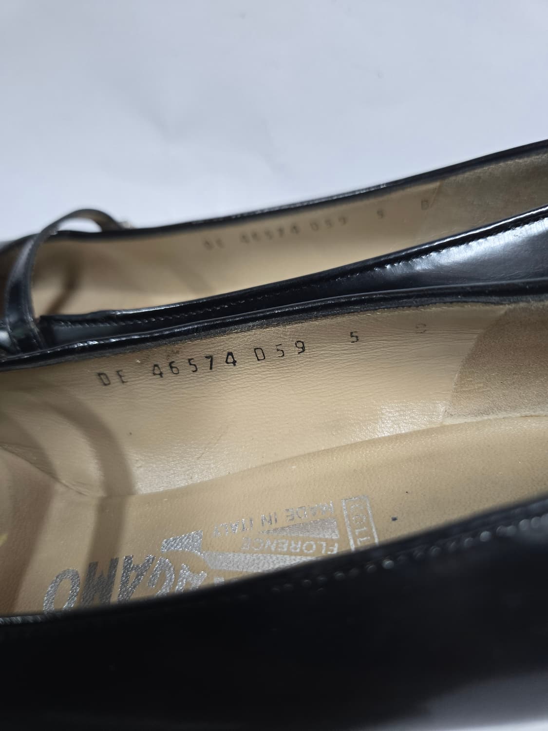 페라가모 블랙 메리제인 펌프스5  220mm 상품이미지4
