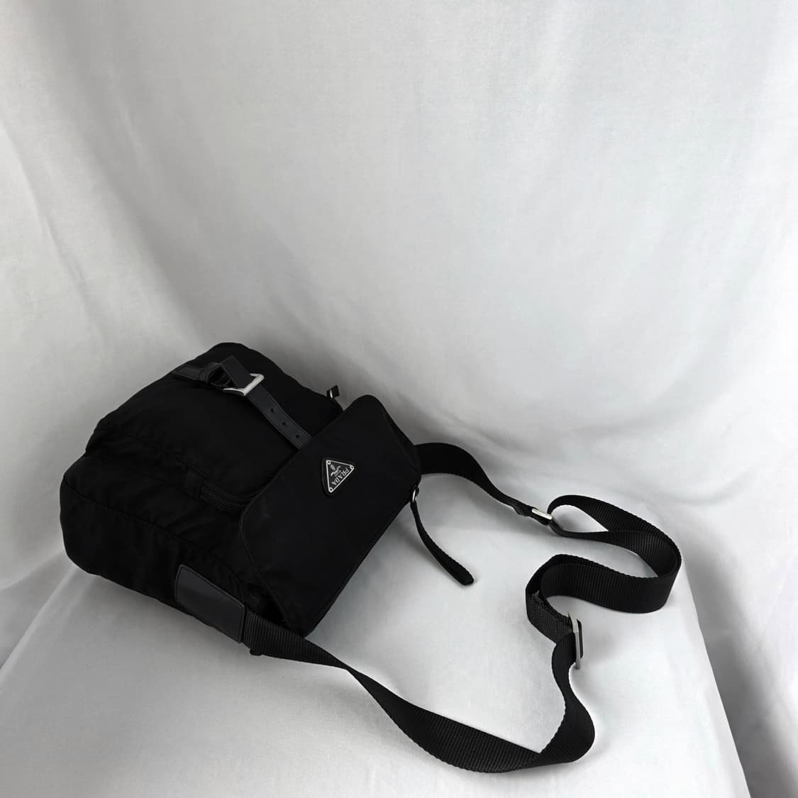 [정품 PRADA] 프라다 포코노 나일론 크로스백 주우재백 남녀공용 상품이미지2