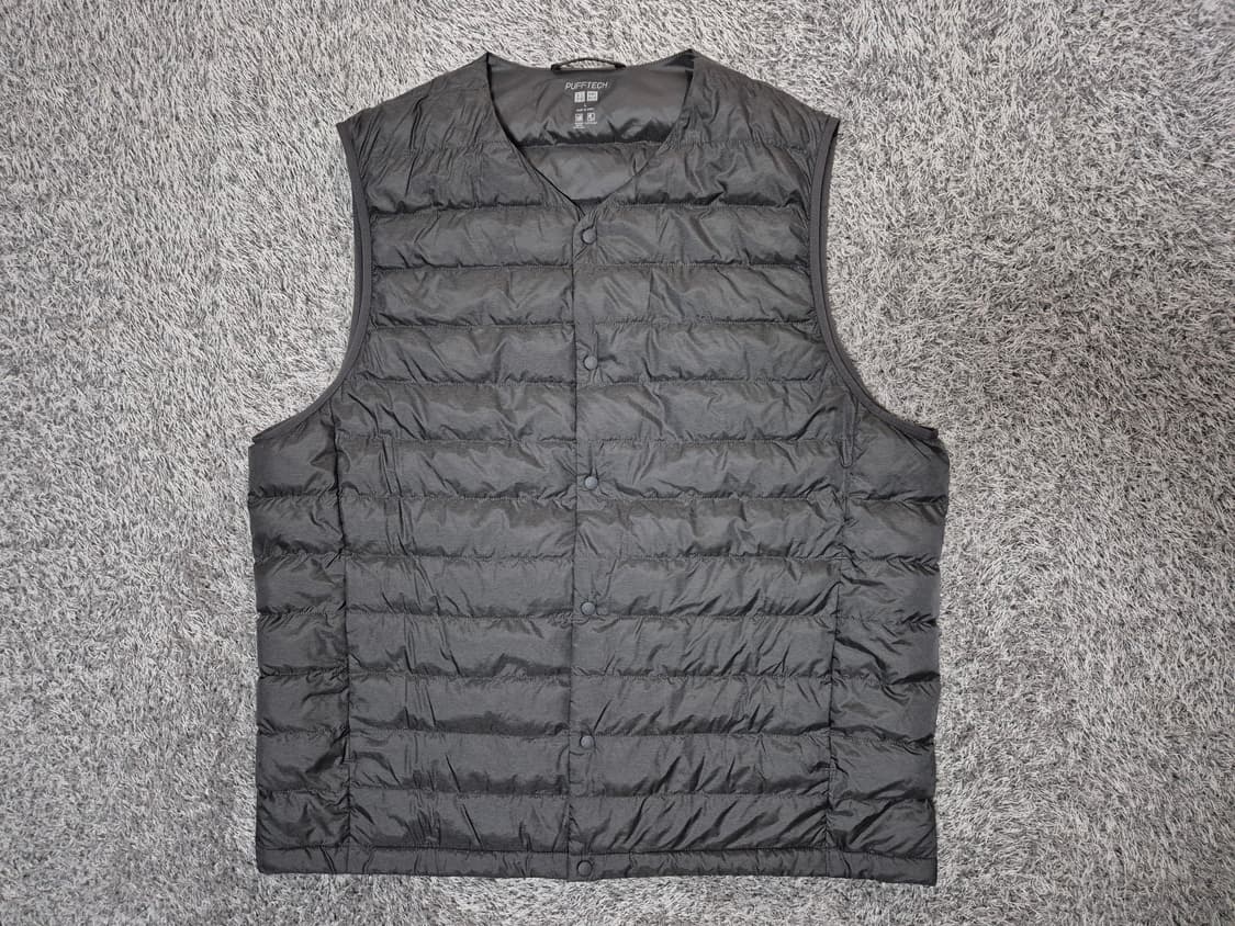 유니클로 남성 퍼프테크 경량 패딩 조끼 L 상품이미지1