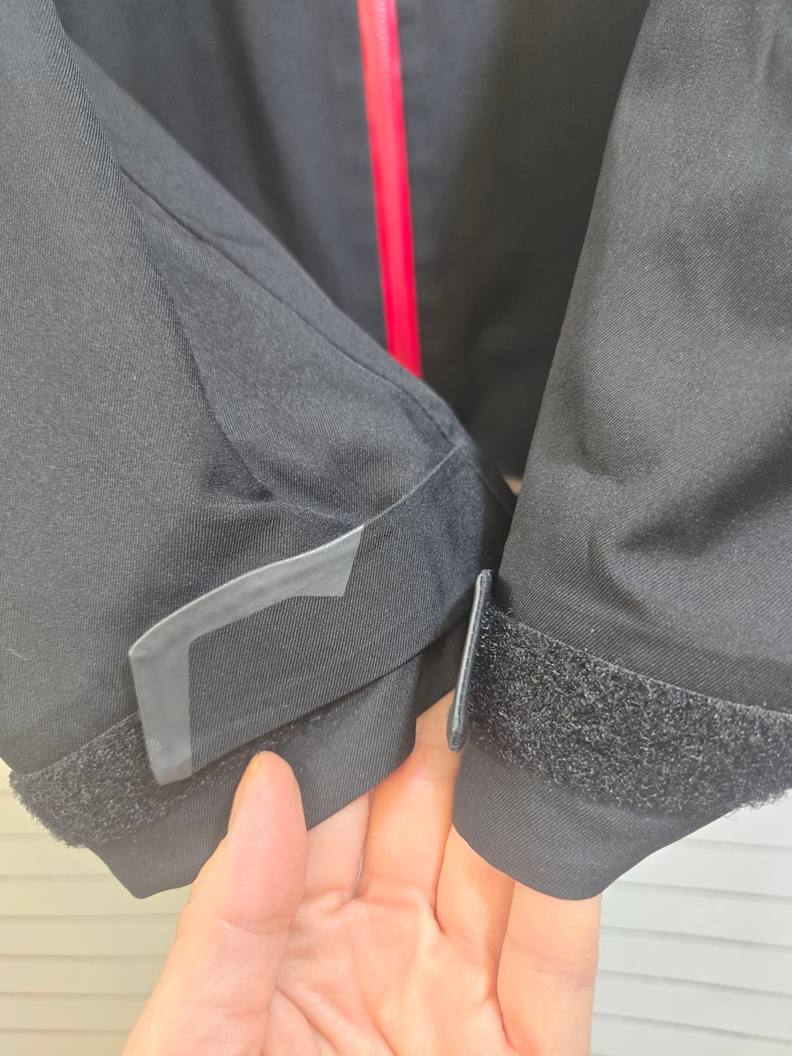 마무트 블랙/레드  고어택스 프로 후드 자켓 상품이미지6