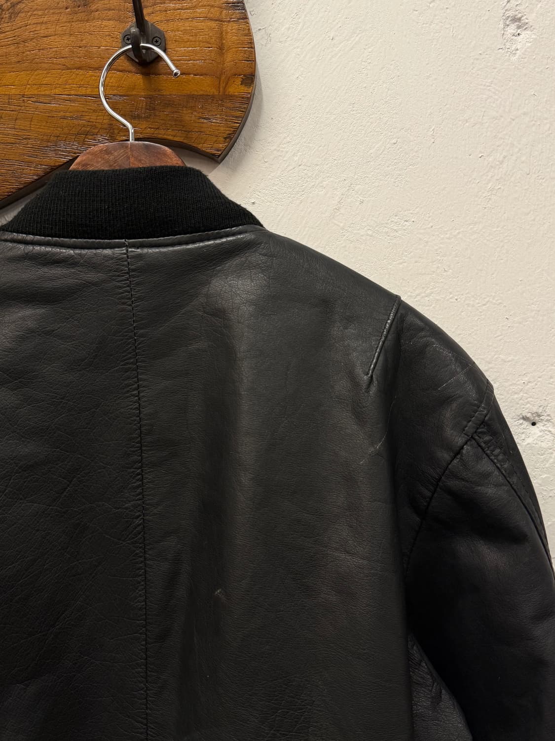 L) SubUrban Leather MA-1 Bomber Jacket 상품이미지6