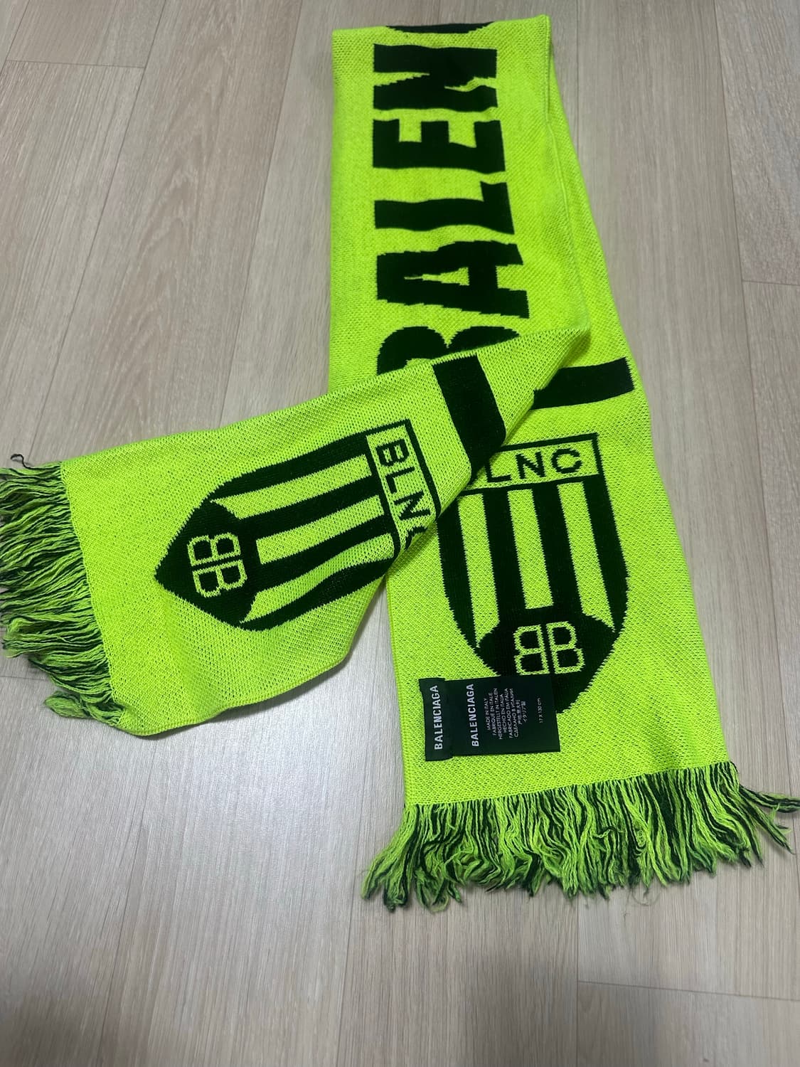 [os] 발렌시아가 머플러 목도리 상품이미지4