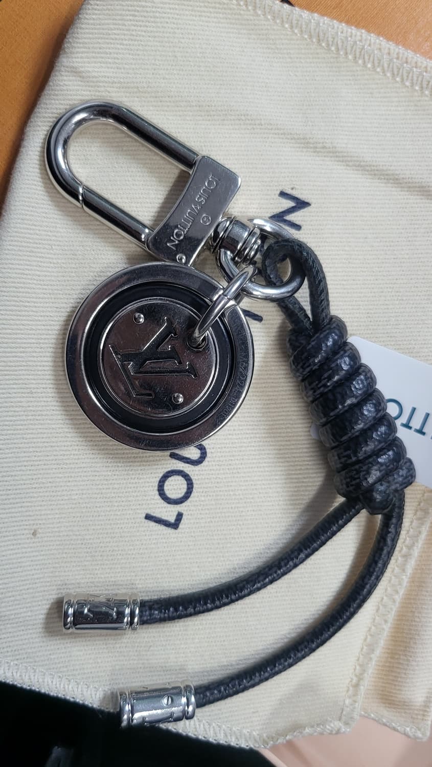 루이비통 키체인 참 상품이미지4