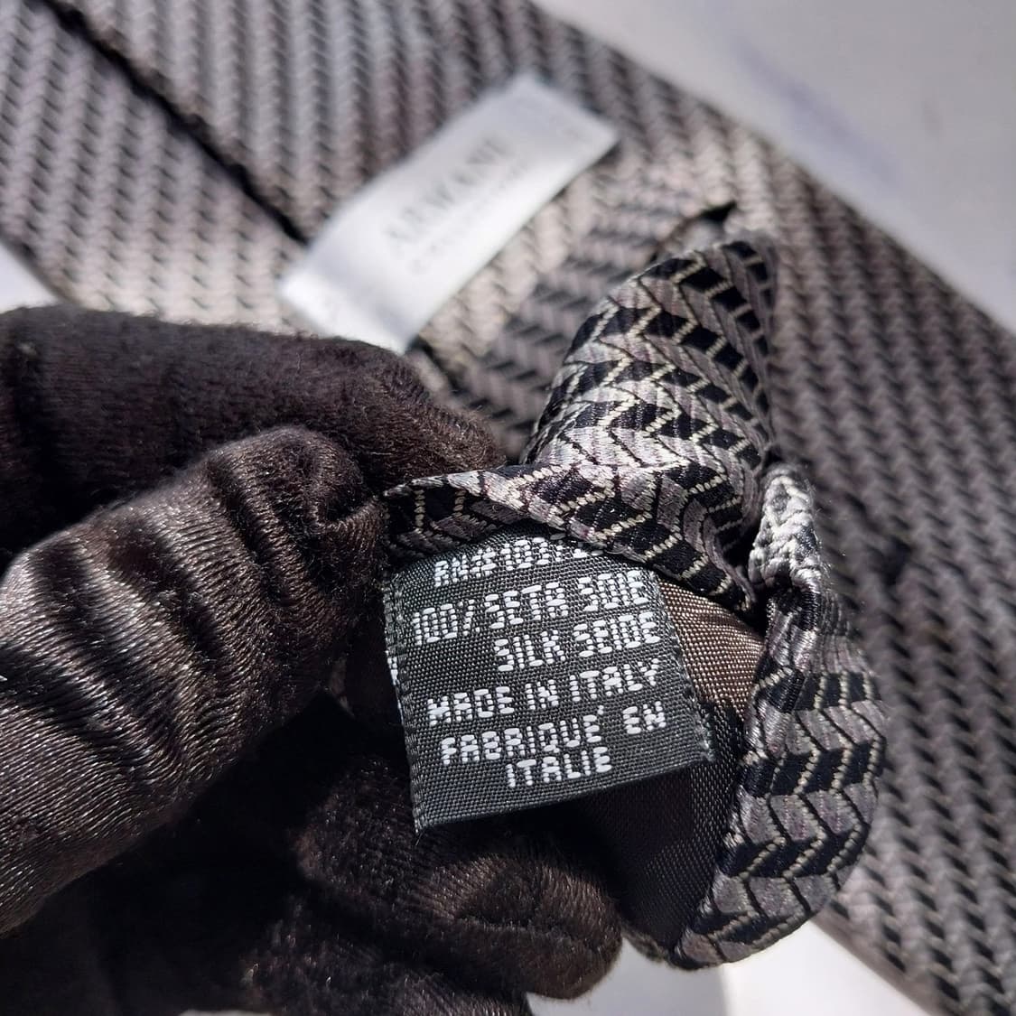 아르마니 꼴레지오니 블랙 패턴 넥타이 9.9cm A+등급 K2599
 상품이미지10