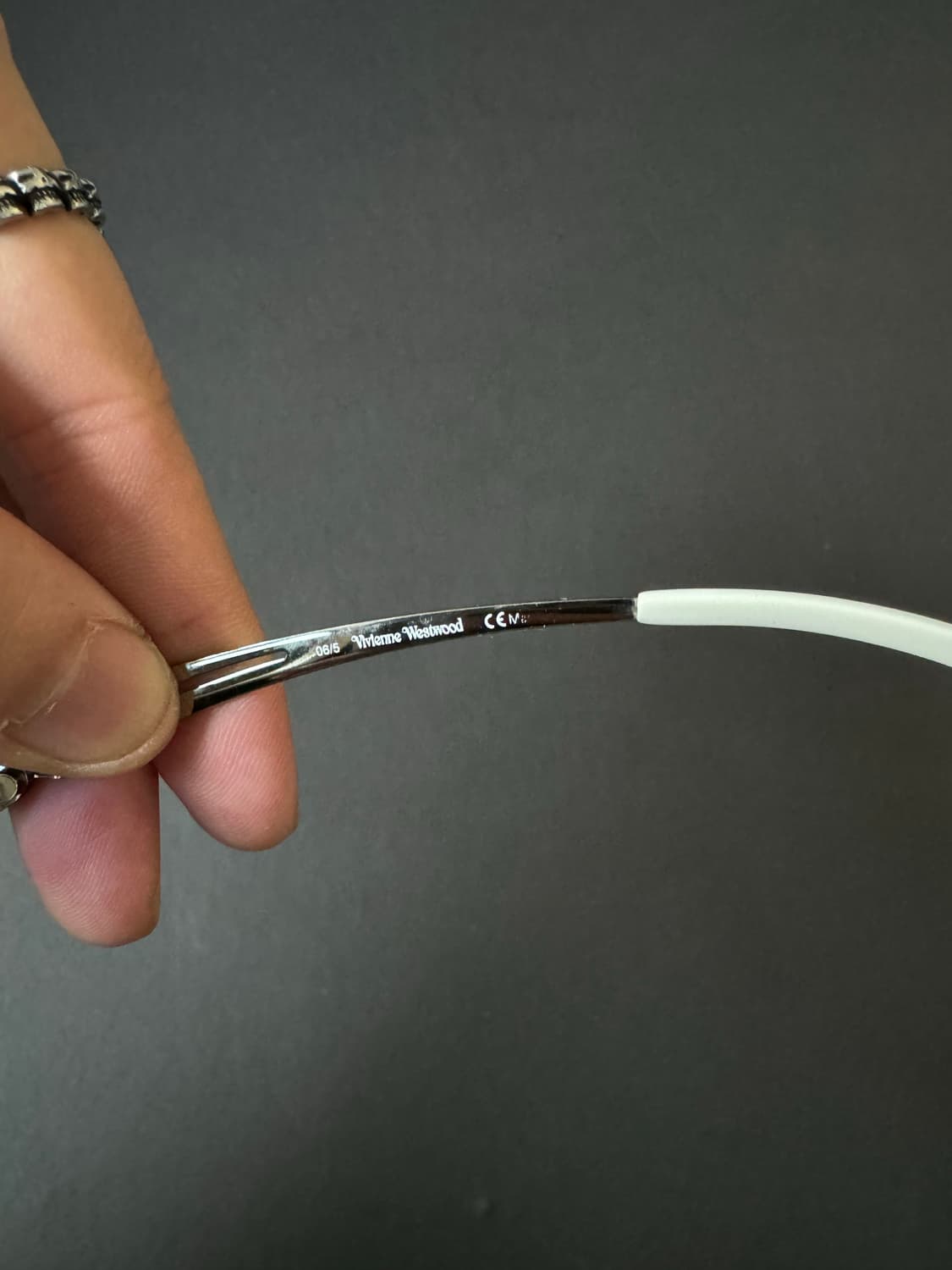 비비안 웨스트우드 화이트 선글라스  상품이미지5