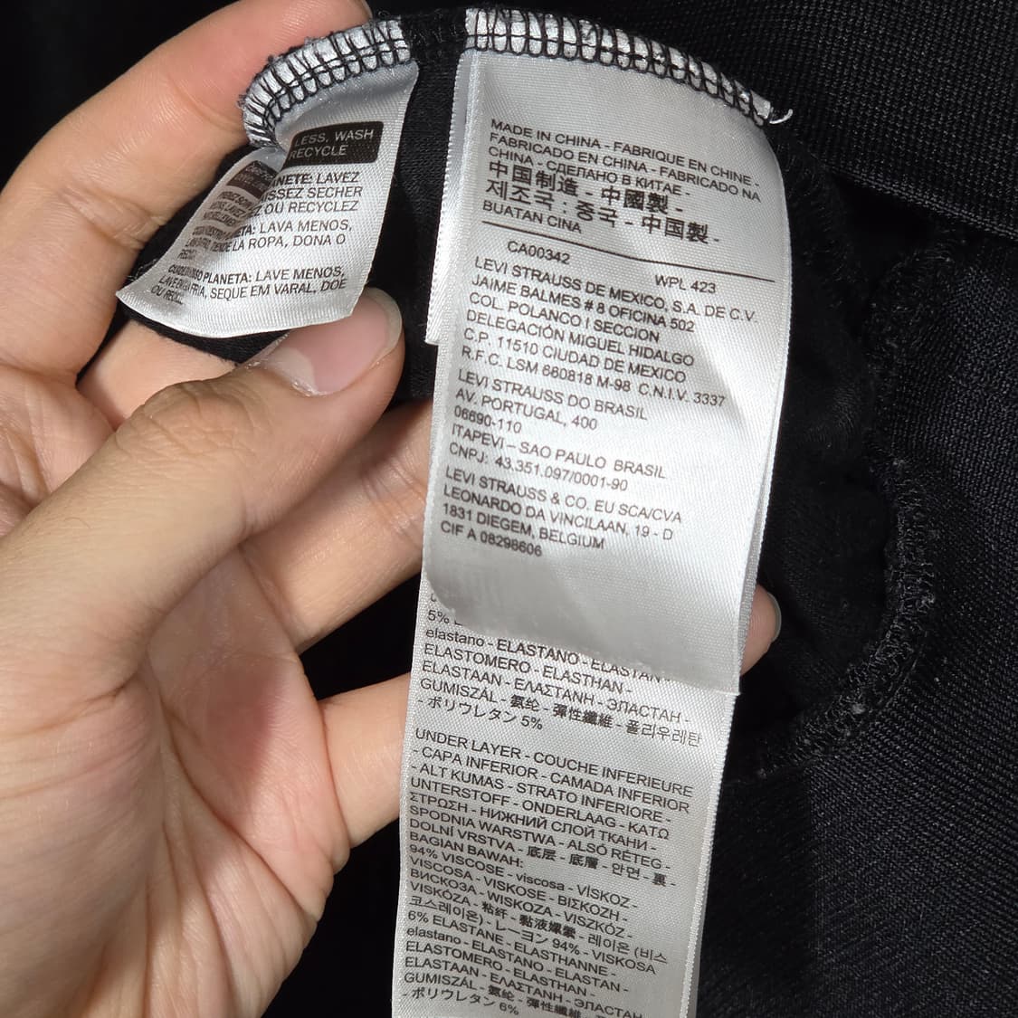 리바이스 빅로고 벨벳 블랙 맨투맨 상품이미지8