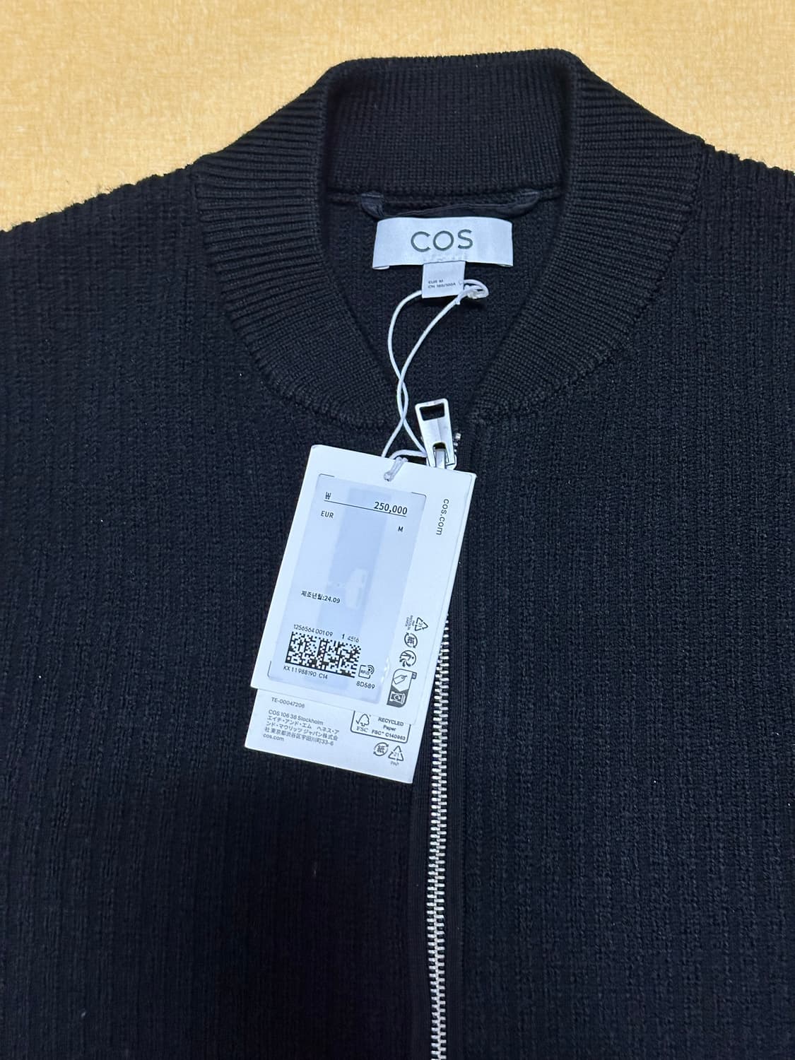 (새상품) cos 패널 메리노 울 봄버 M 상품이미지3