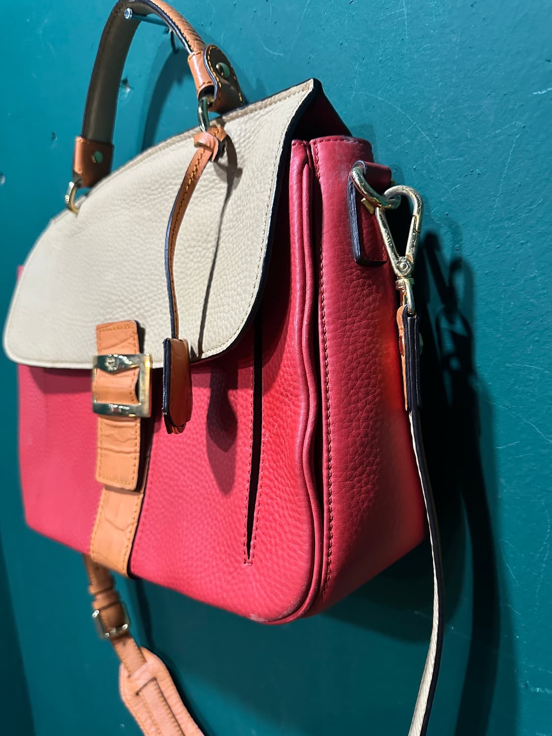 mcm 가죽 크로스백 상품이미지3