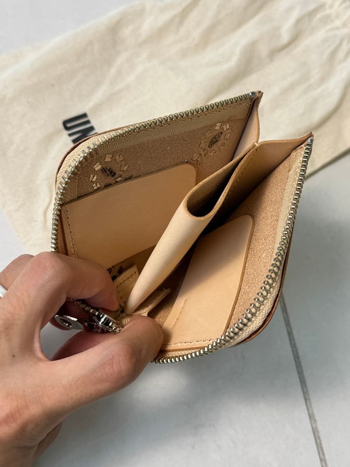 STUDDED WALLET 스터드 지갑 상품이미지3