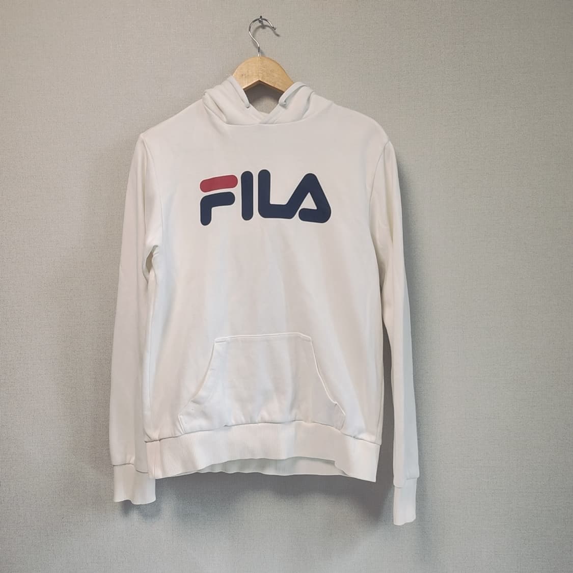 [95] 휠라 FILA 화이트 로고 후드티 상품이미지1