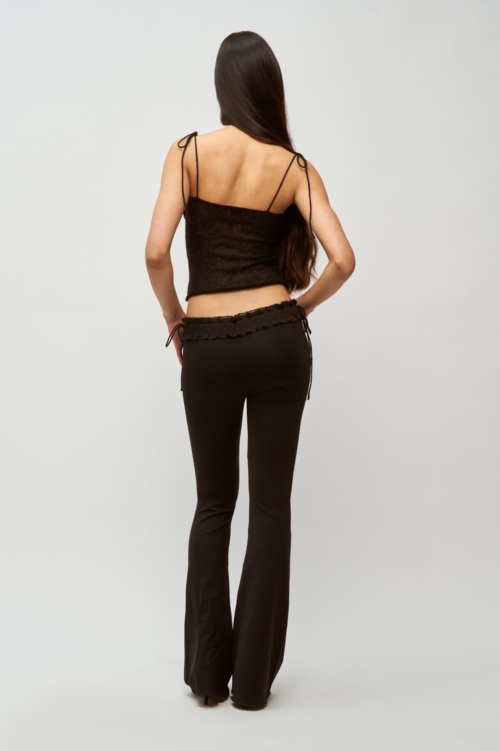 [XS,S]귀조 25ss Ruched Side Tie 셔링 팬츠 상품이미지5