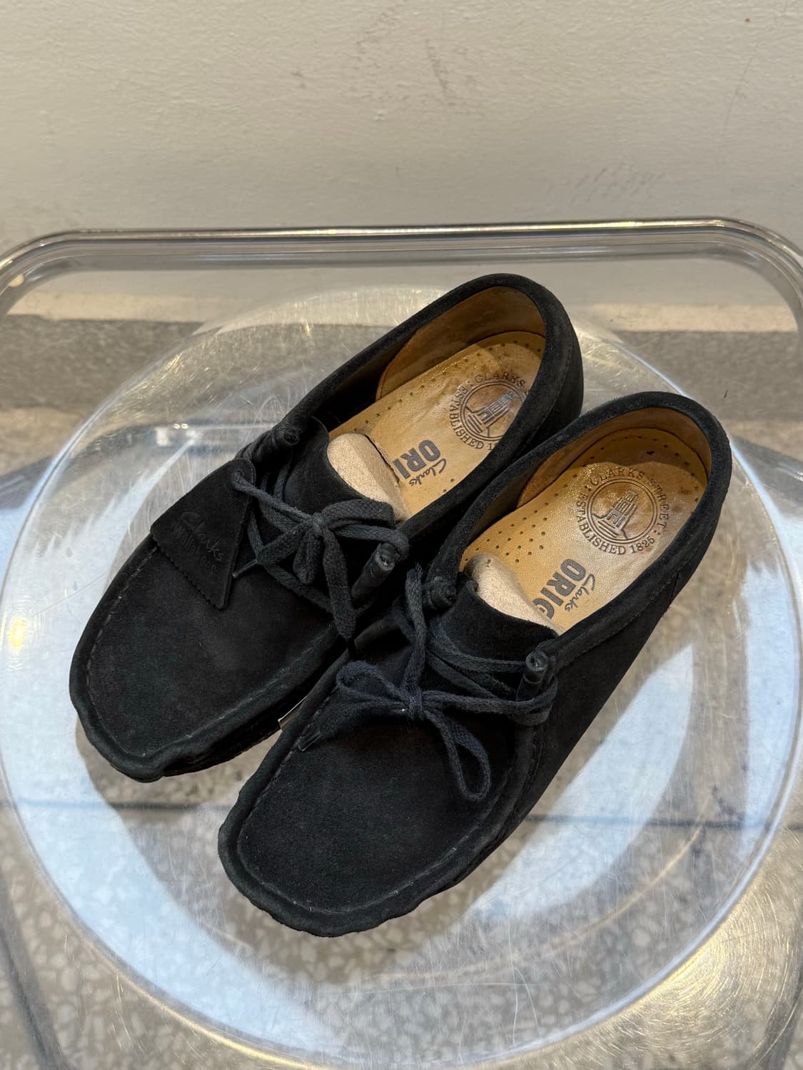 Clarks Wallaby Black Suede Shoes  상품이미지1