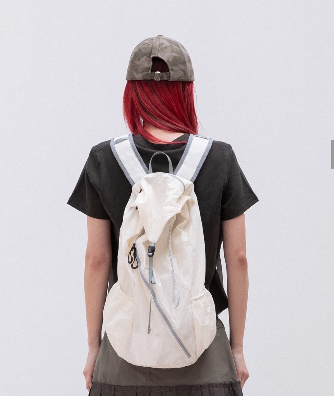 이스트쿤스트 백슬래쉬 집 스트링 백 가방 아이보리 상품이미지1