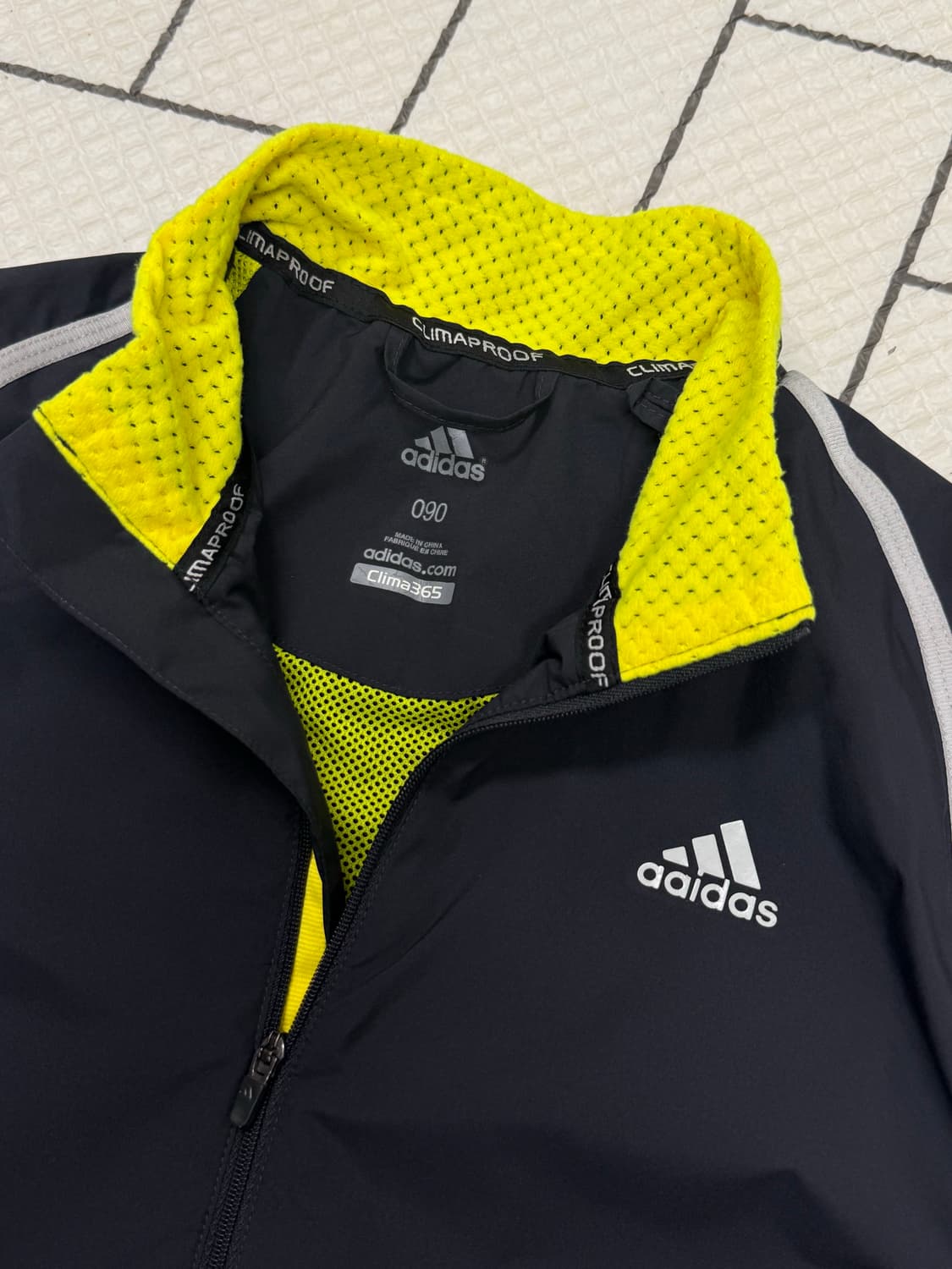 여성 90 / 아디다스 트레이닝 런닝 바람막이  상품이미지4