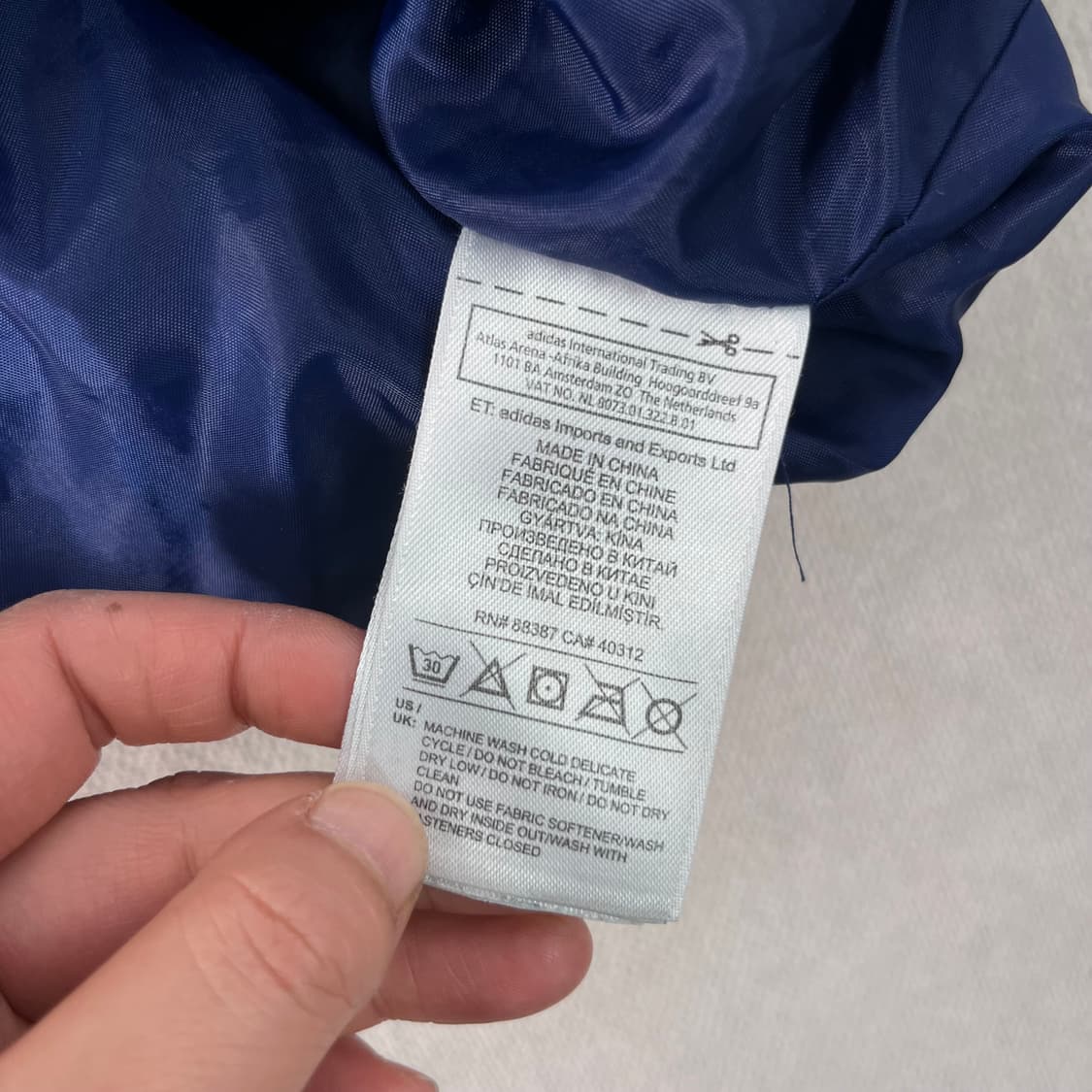 100 아디다스 맨유 푸퍼 패딩 상품이미지7