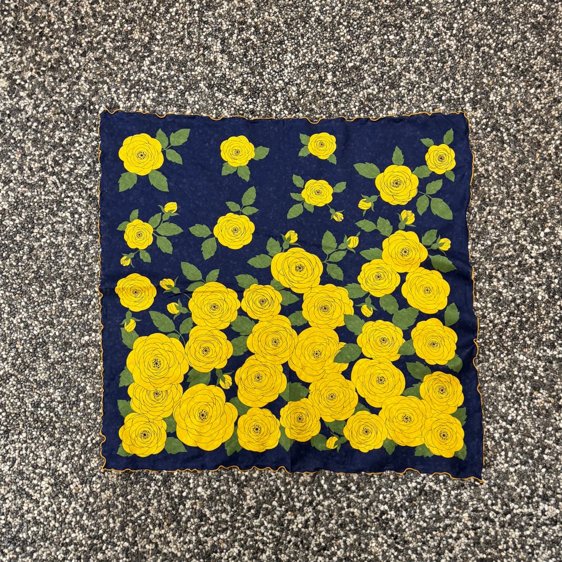 빈티지 플로럴 반다나 (59x55cm)  상품이미지1