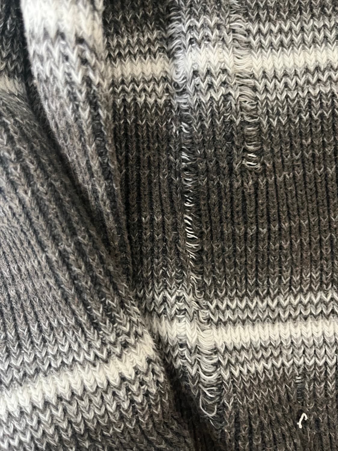 Luudan 루단 데미지드 니트 상품이미지7