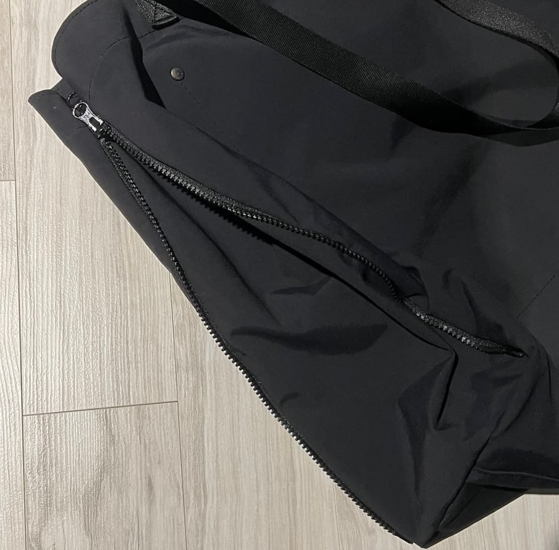 해칭룸 빅 토트백 상품이미지3