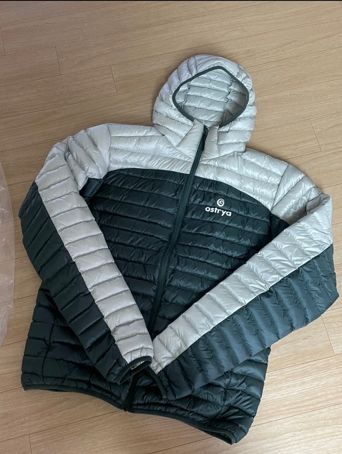 오스트리아 샙우드 경량패딩 L 상품이미지1