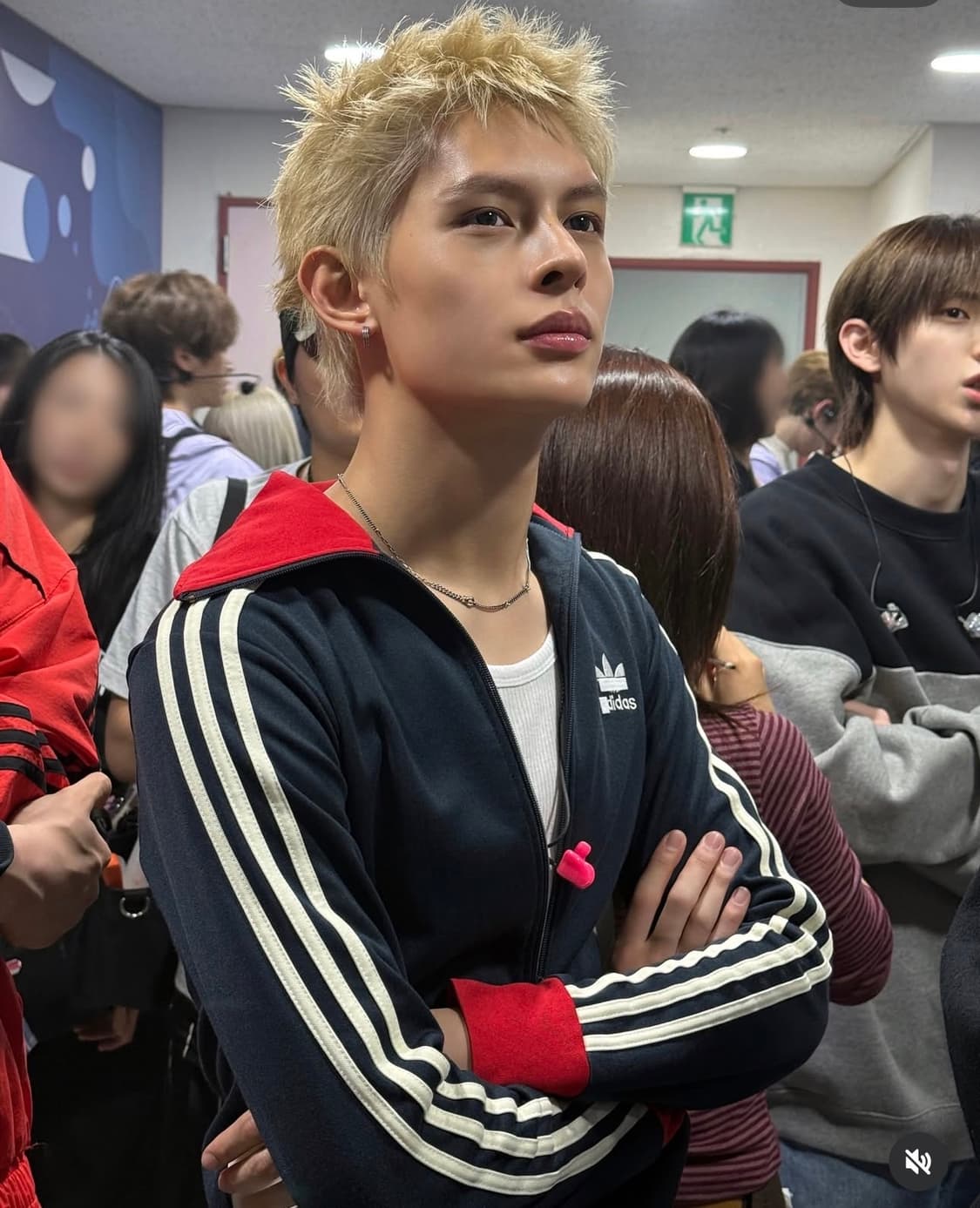 코르티스 제임스 건호 아디다스 유로파 트랙탑 져지 네이비 레드 상품이미지2