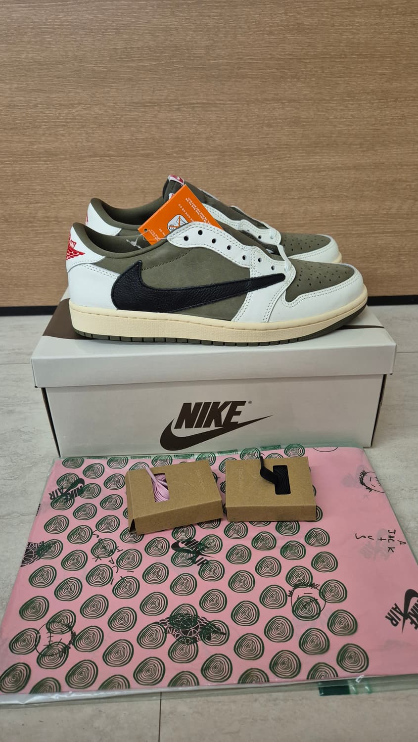 [새제품.270] 조던1 트래비스 스캇 상품이미지4