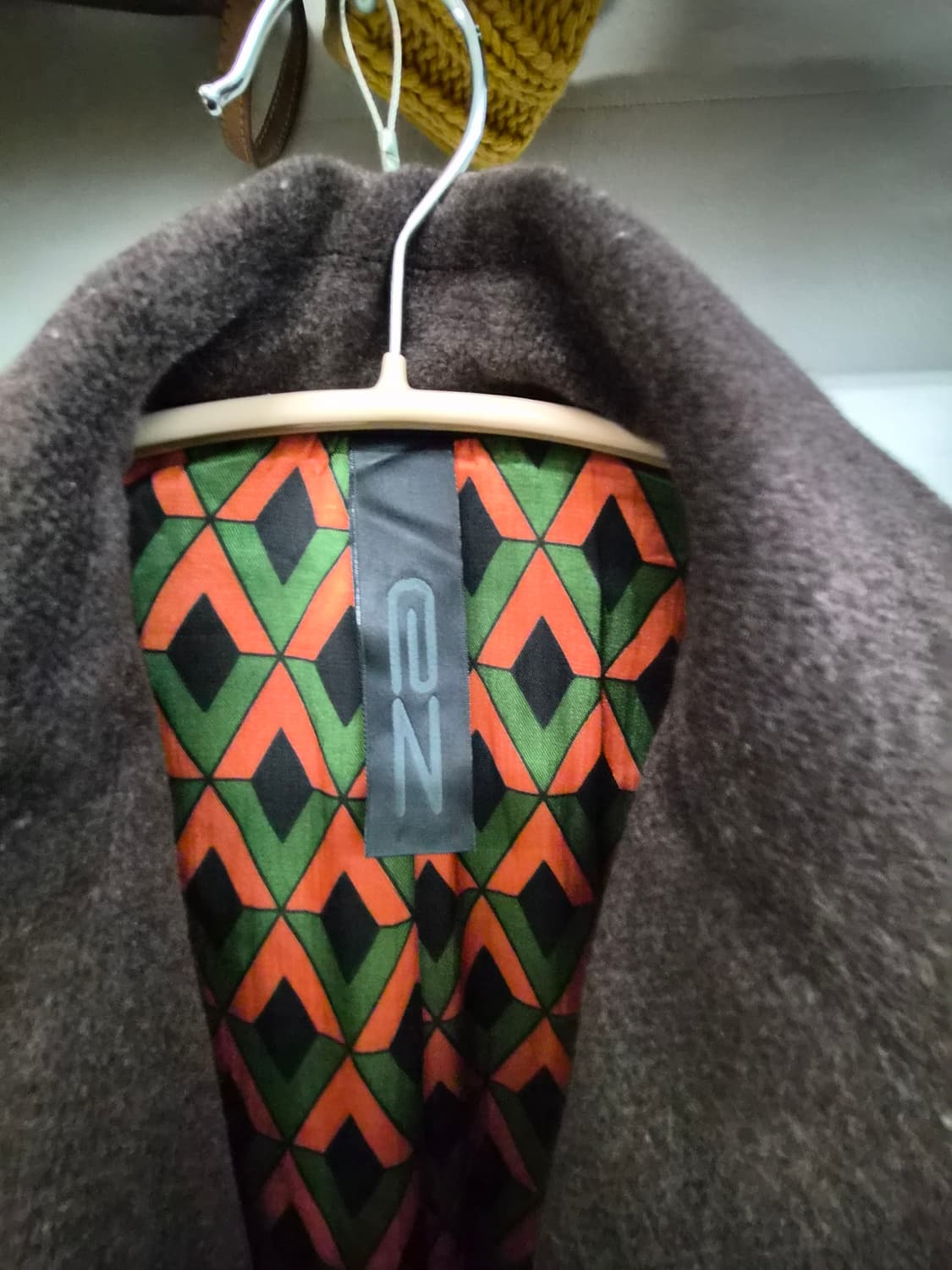 엔주반(Enzuvan)디자이너 코트  서울패션위크 상품이미지4