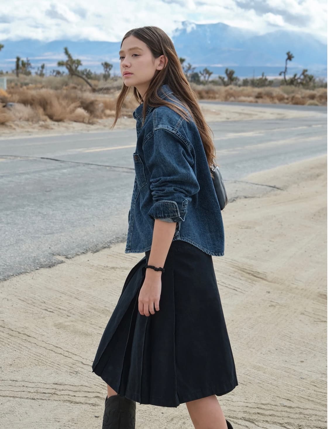 로우클래식 크롭 데님 셔츠 상품이미지4