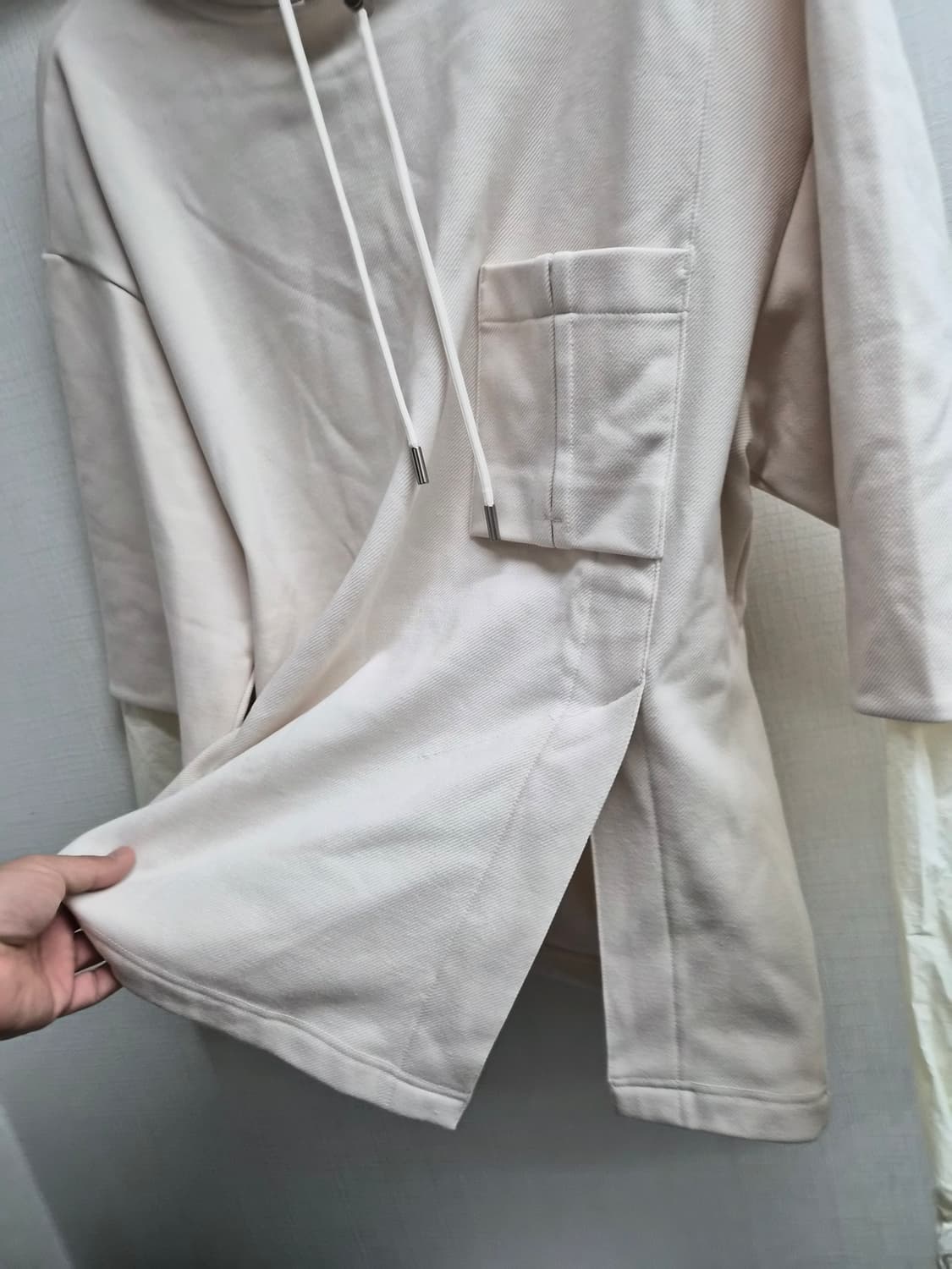 105) 지오송지오 레이어드 후드 티셔츠 크림컬러 팝니다 상품이미지5