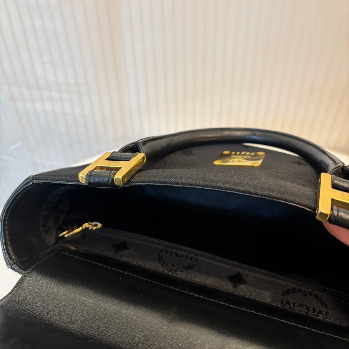 정품 MCM 금장 패브릭 토트백     상품이미지8