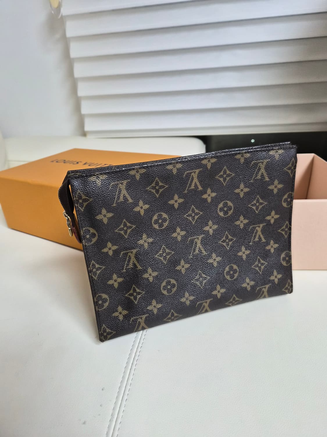 루이비통 정품 클러치  상품이미지2
