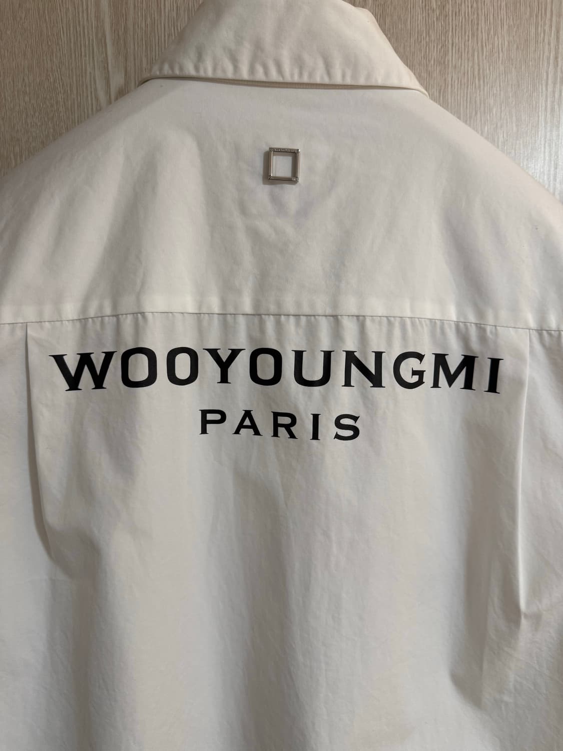 우영미 오버핏 백로고 셔츠 48. 상품이미지3