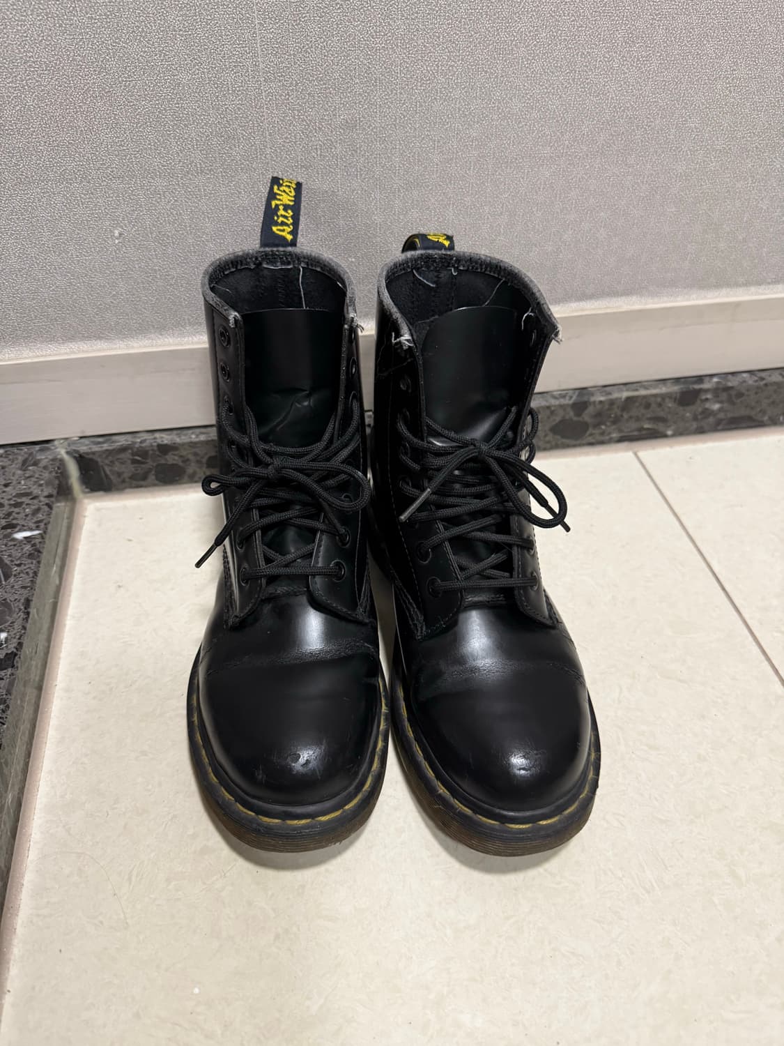 닥터마틴 1460 8홀 부츠 블랙 UK4 상품이미지1