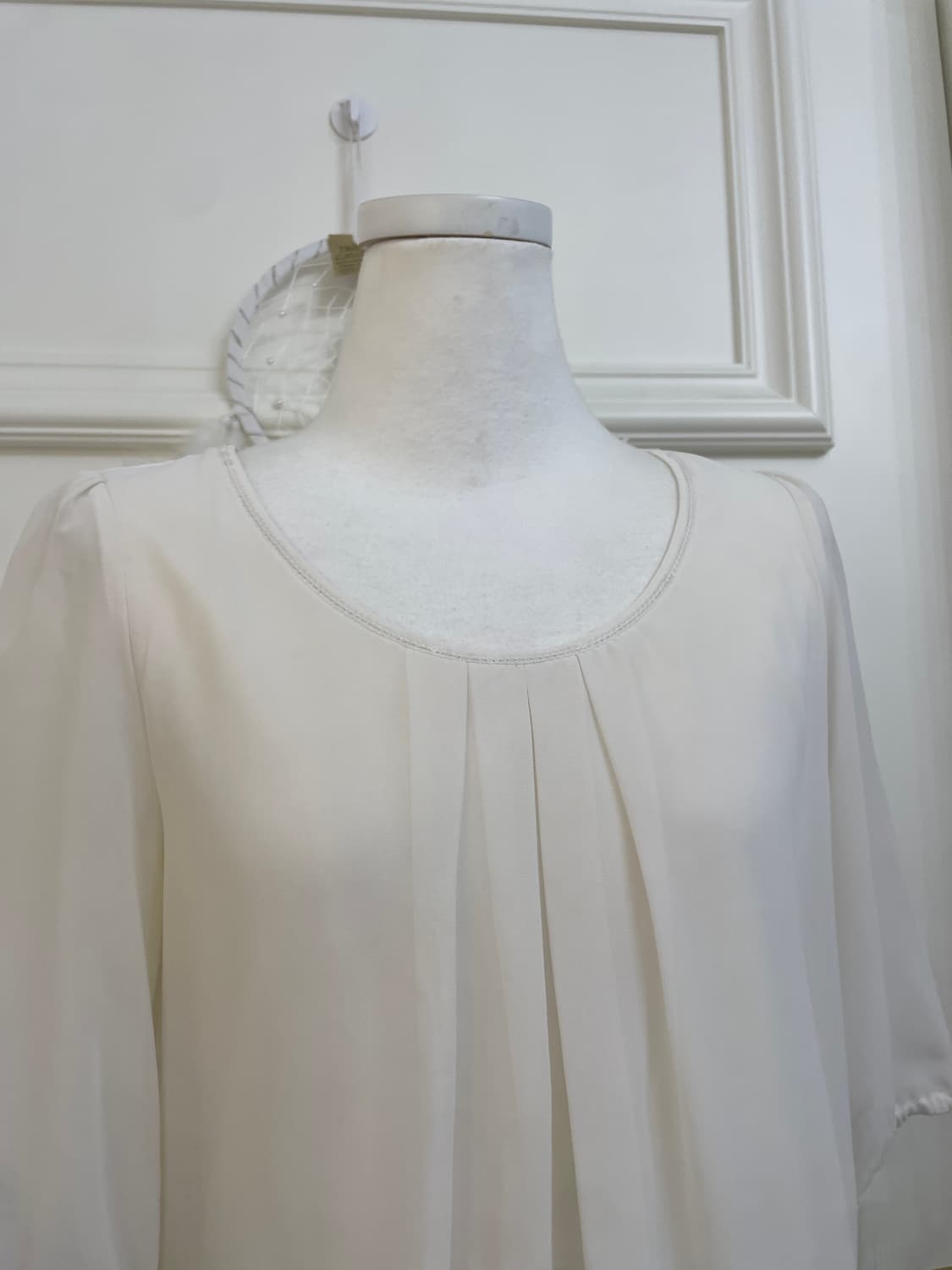 ivory pleats point puff pure blouse 상품이미지6